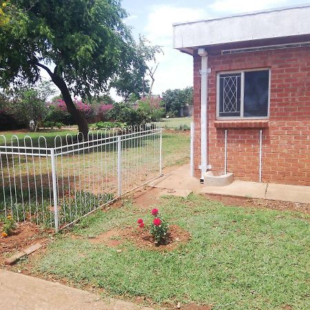 Savanna Bulawayo Exteriör bild