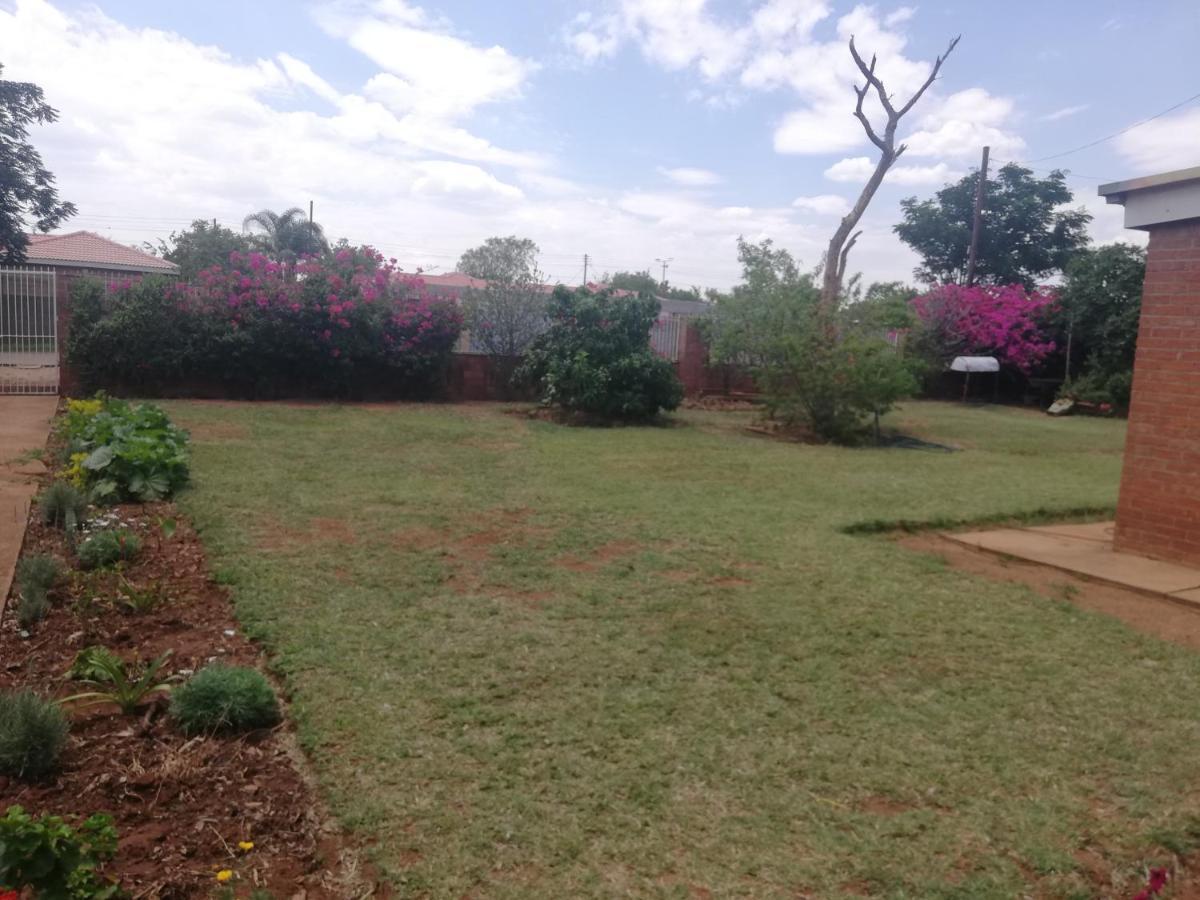 Savanna Bulawayo Exteriör bild