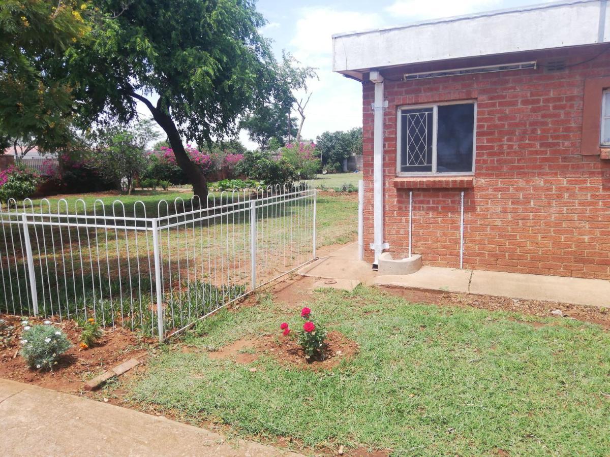 Savanna Bulawayo Exteriör bild