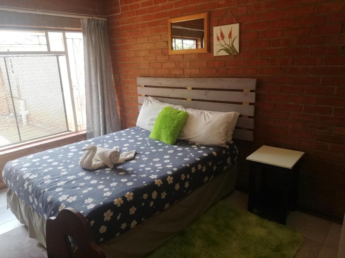 Savanna Bulawayo Exteriör bild