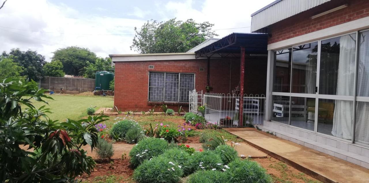 Savanna Bulawayo Exteriör bild