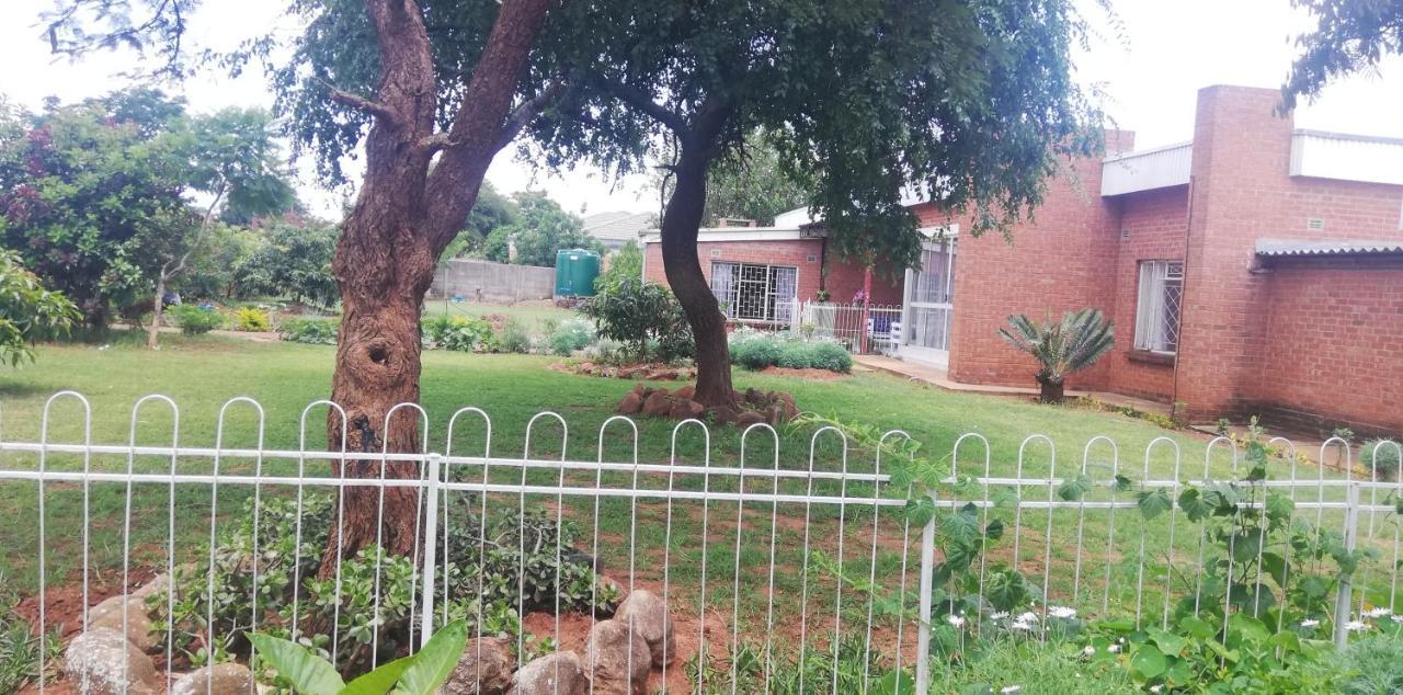 Savanna Bulawayo Exteriör bild