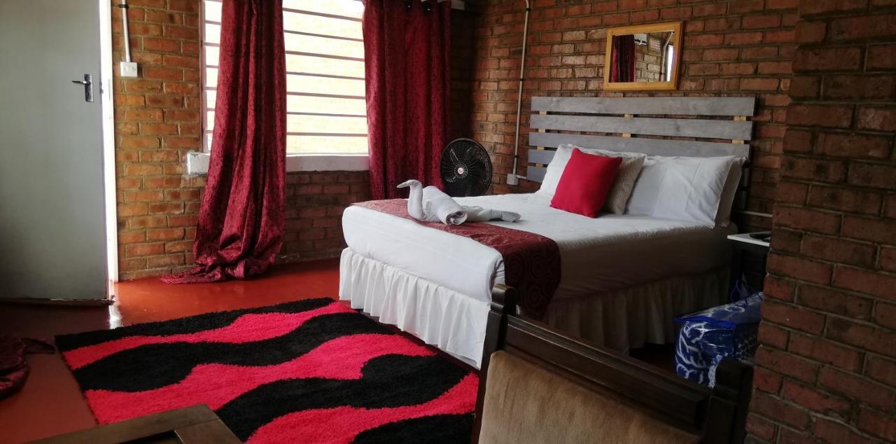 Savanna Bulawayo Exteriör bild