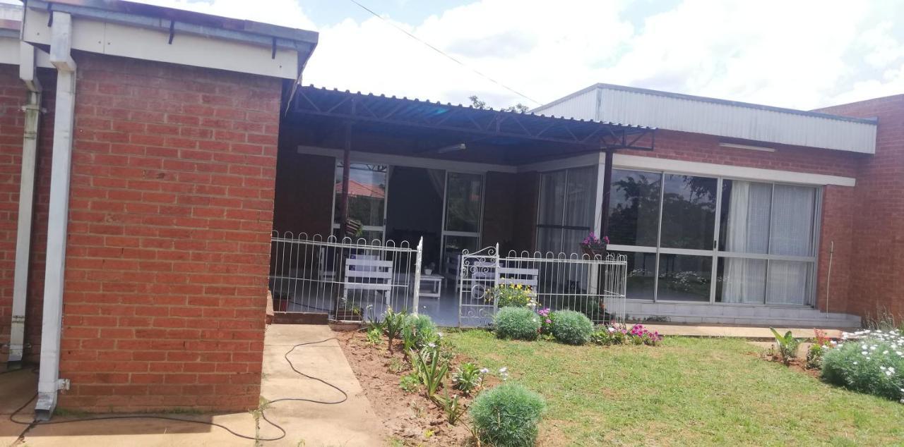 Savanna Bulawayo Exteriör bild