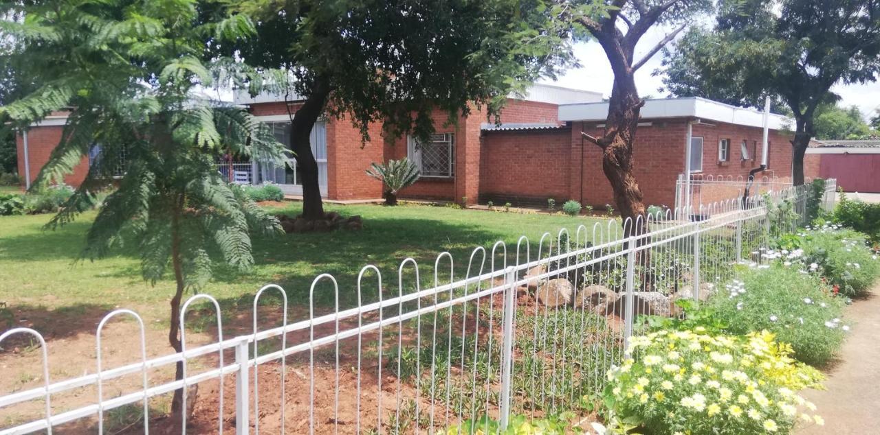 Savanna Bulawayo Exteriör bild