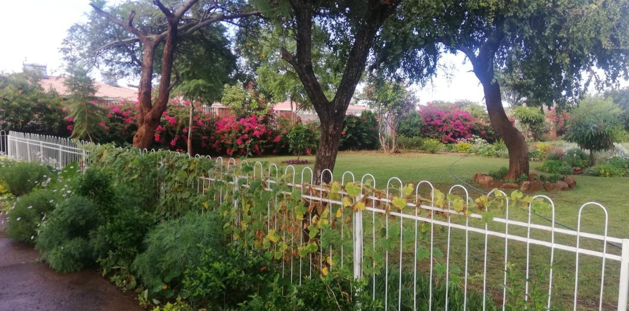 Savanna Bulawayo Exteriör bild