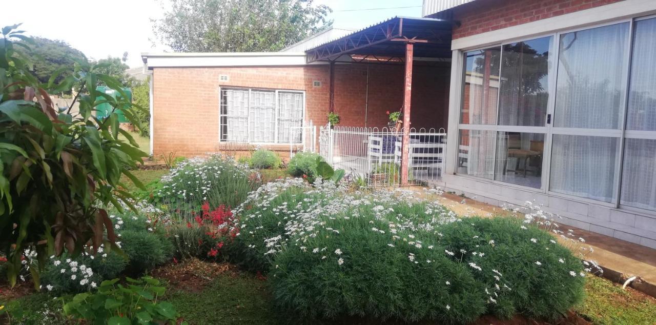 Savanna Bulawayo Exteriör bild